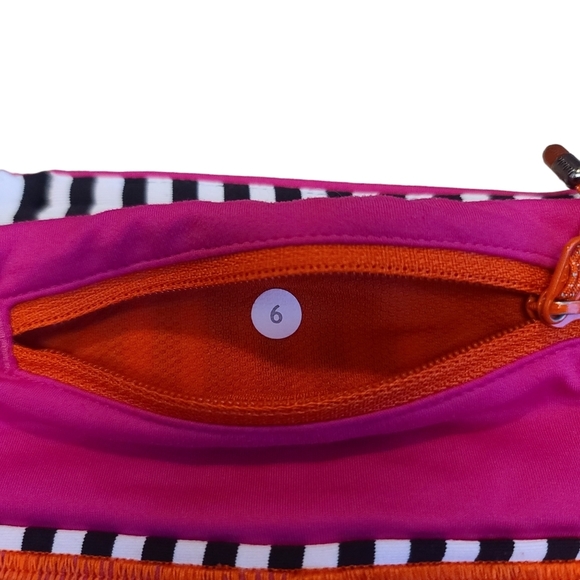 Lululemon Speed Short 2015 Seawheeze - Fuschia with Red Squiggles sz 6 Rare - Picture 5 of 9